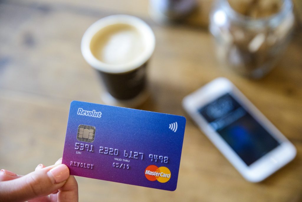 Revolut introduces a commission-free trading platform